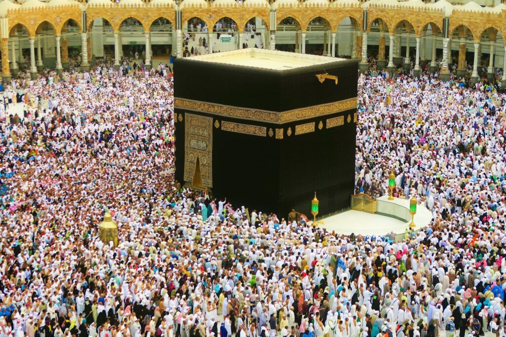 “Hajj 2025: AI-powered GPS tracking and QR code guidance”